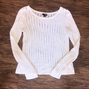White holly sweater